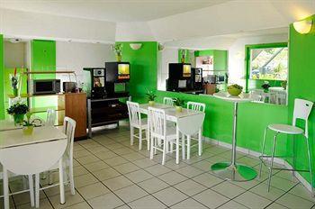 Lemon Hotel Dreux Chartres Extérieur photo